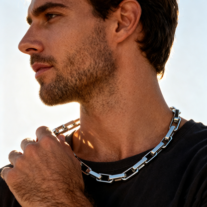 Lóna Ferhyrnd Títanstálkeðja